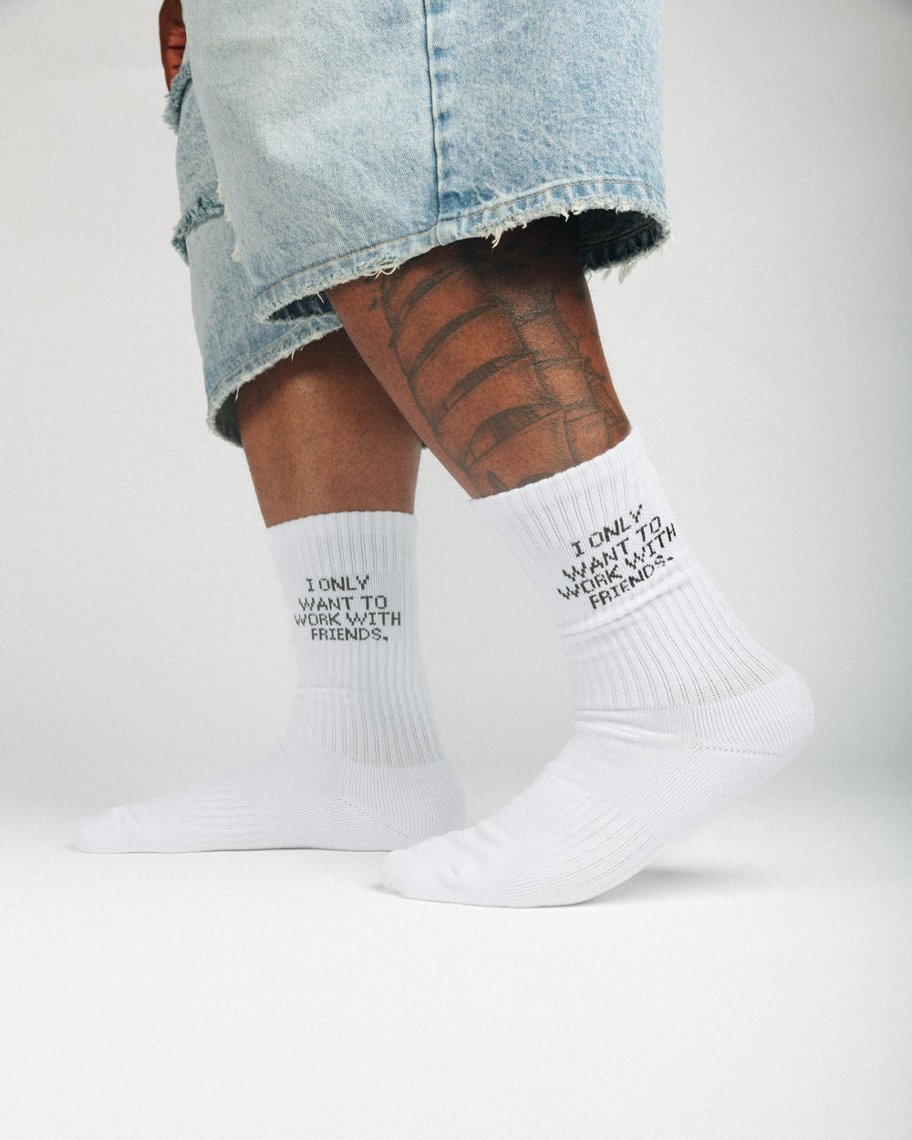 Cushioned Crew Socks 3 Pack (WHITE/BLACK TEXT)