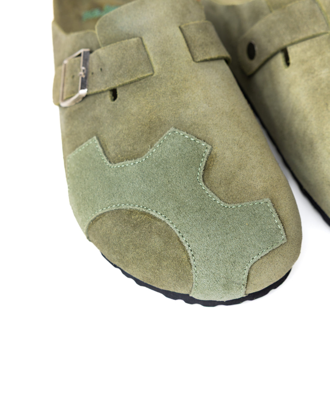 ENGINEERED SUEDE CLOG (OLIVE)