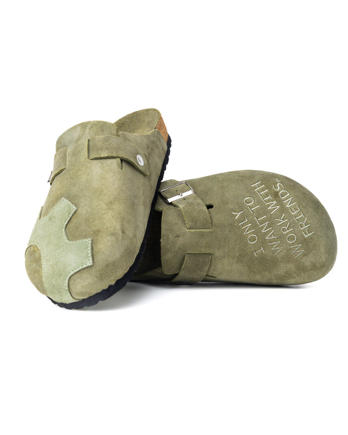 ENGINEERED SUEDE CLOG (OLIVE)
