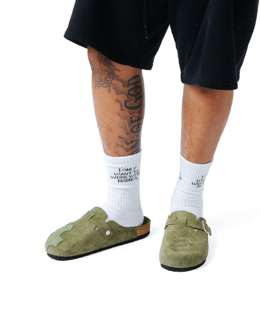 ENGINEERED SUEDE CLOG (OLIVE)