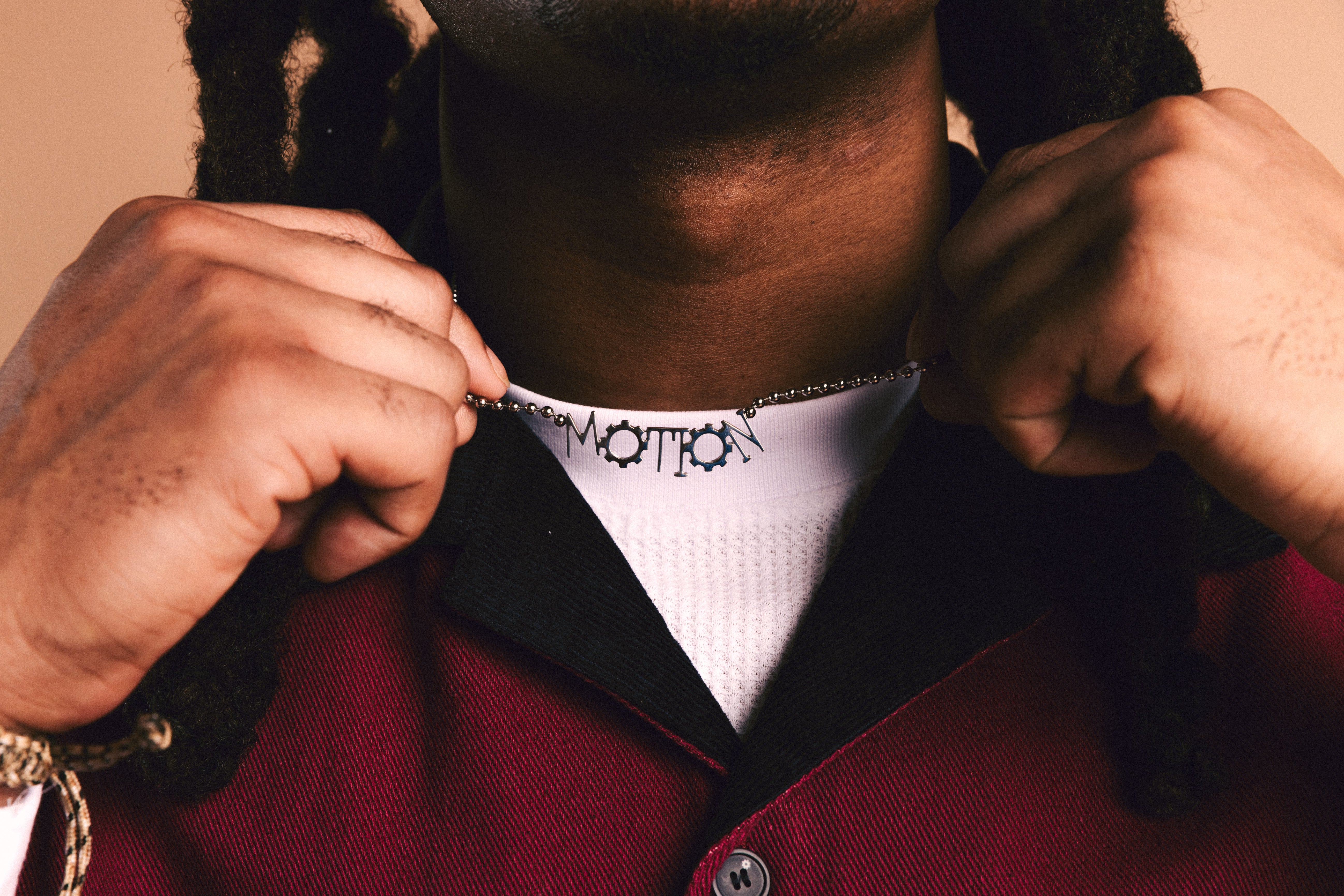 CUSTOM "MOTION" BALL CHAIN