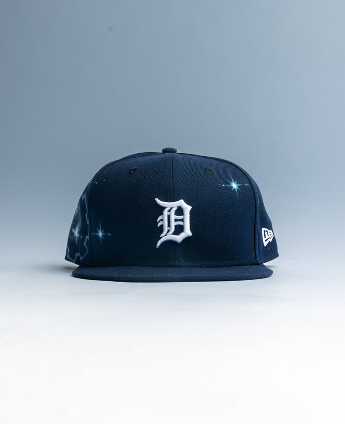 AIRBRUSHED NEW ERA FITTED [ DET ]