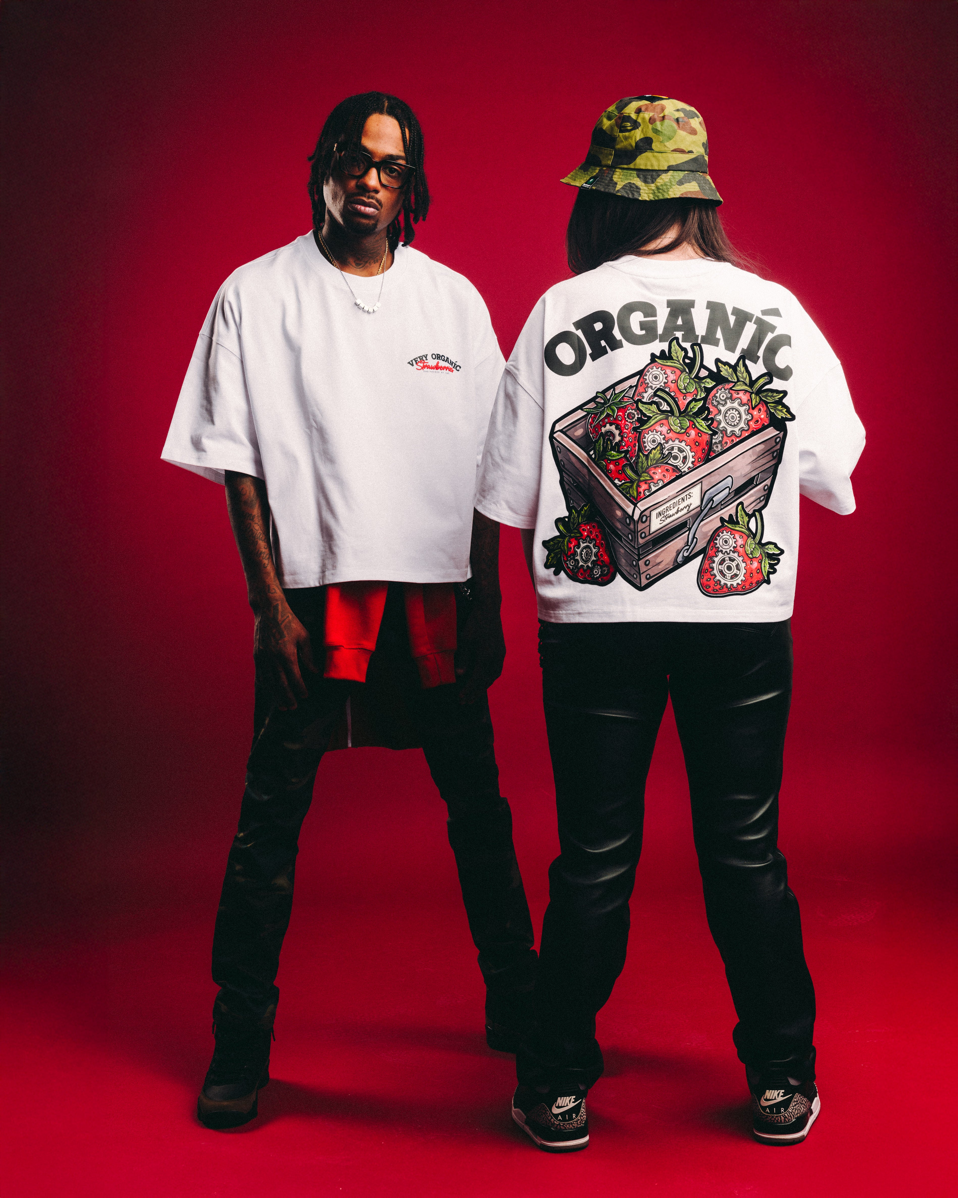 VeryOrganíc Strawberry Tee ( White )