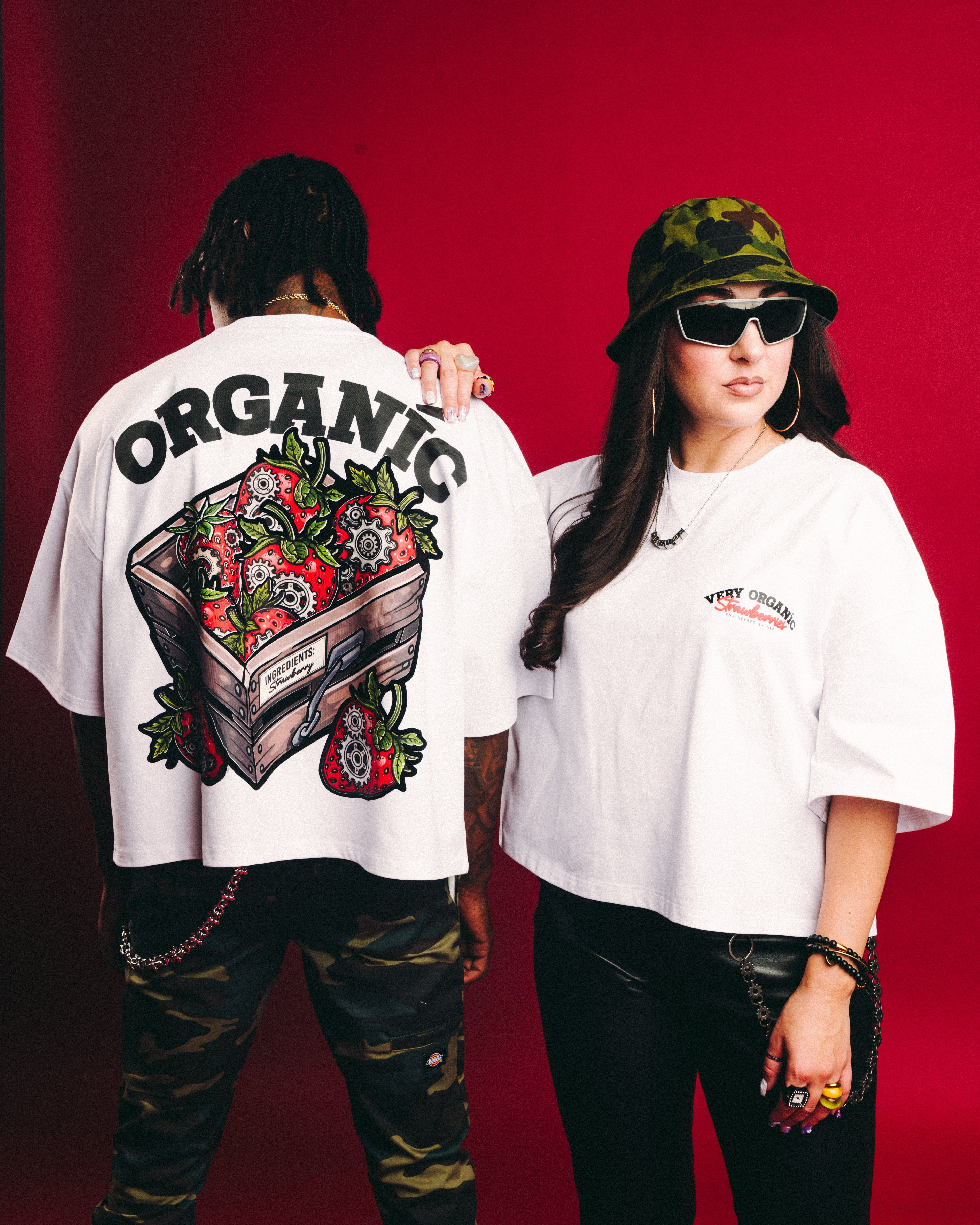 VeryOrganíc Strawberry Tee ( White )