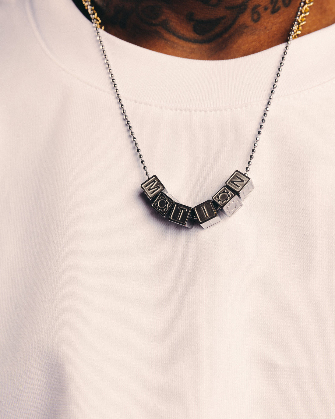 BLOCK "MOTION" CHAIN