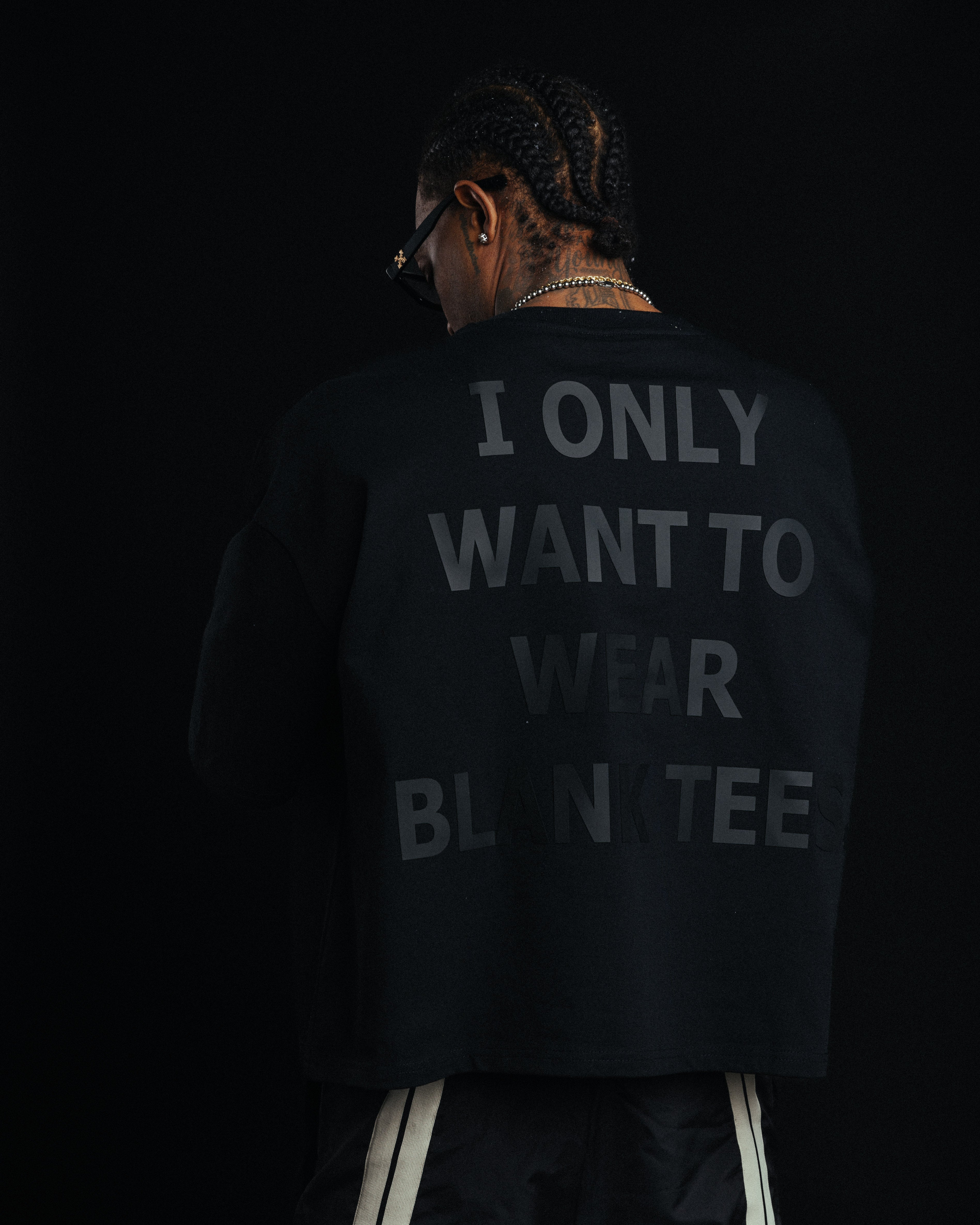 AIN'T SO BLANK TEE ( BLACK )