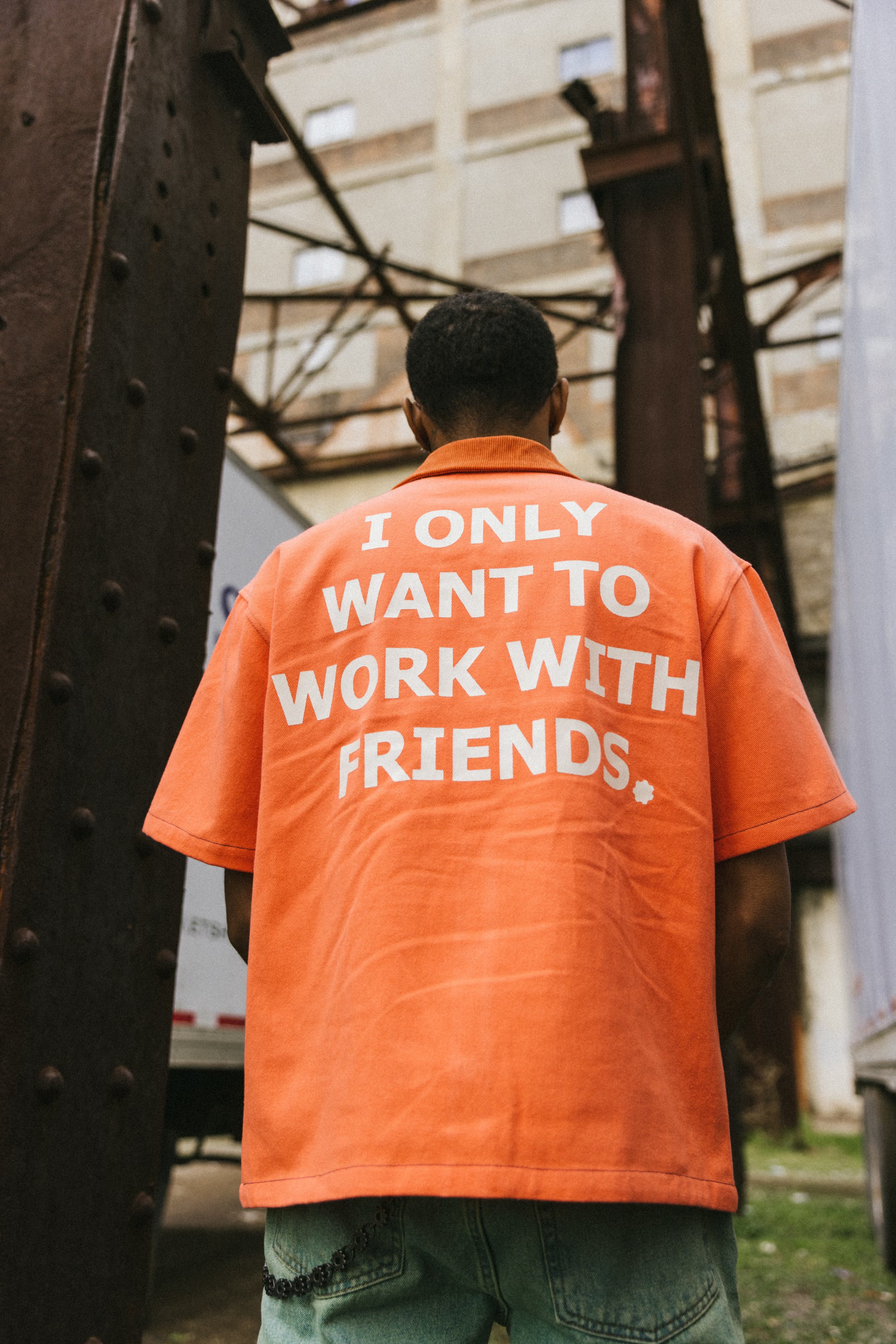 FEELIN PEACHY "Hím" WORKSHIRT